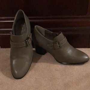 G.H. Bass & Co. Taupe Ankle Boot Shoes